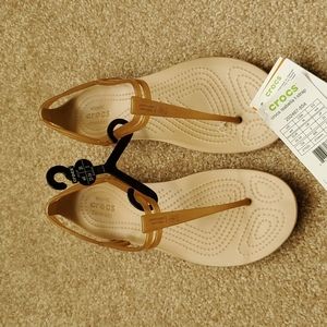 NEW with tags! SIZE 4 women's Isabella t-strap comfort sandal.  Tan/gold color